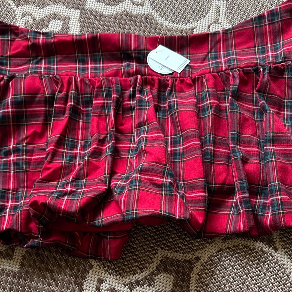 Hollister Red Plaid bubble Skort with Ruffles